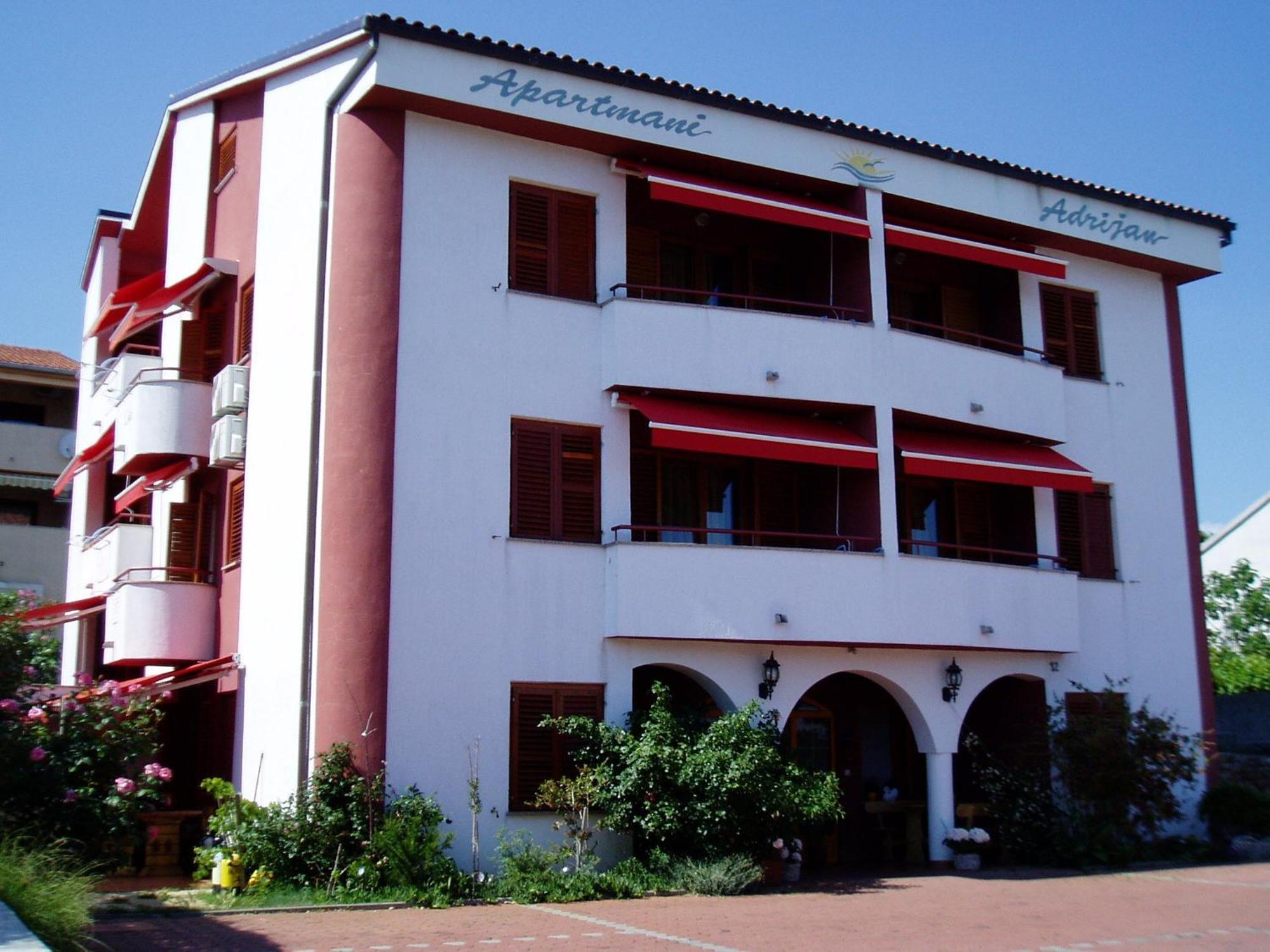 Apartmani Adrijan Krk كرك المظهر الخارجي الصورة